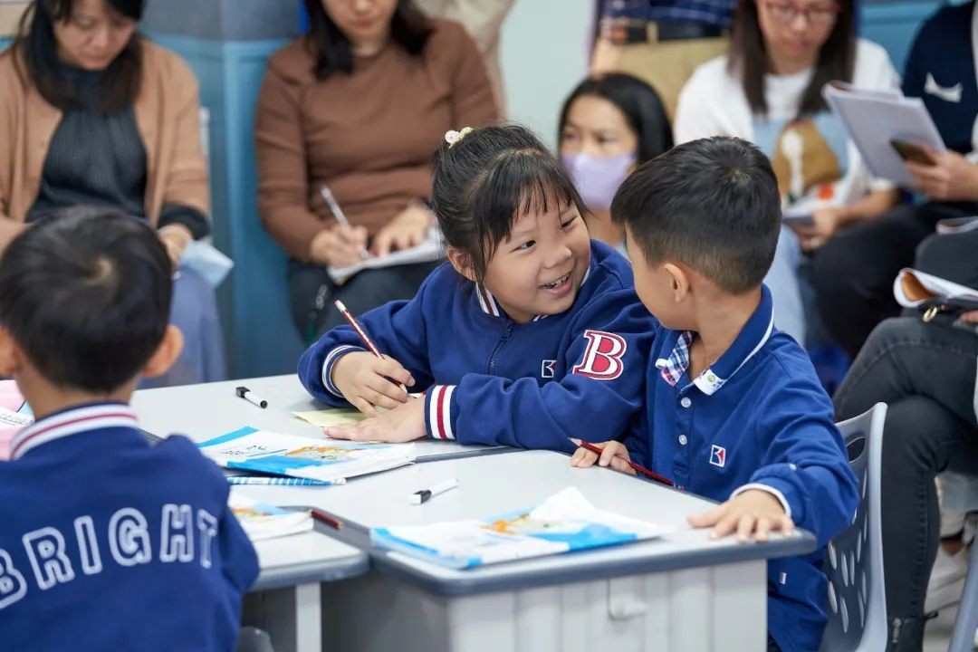 厲害的一年級生，沉浸式雙語數學(xué)課堂輕松駕馭！